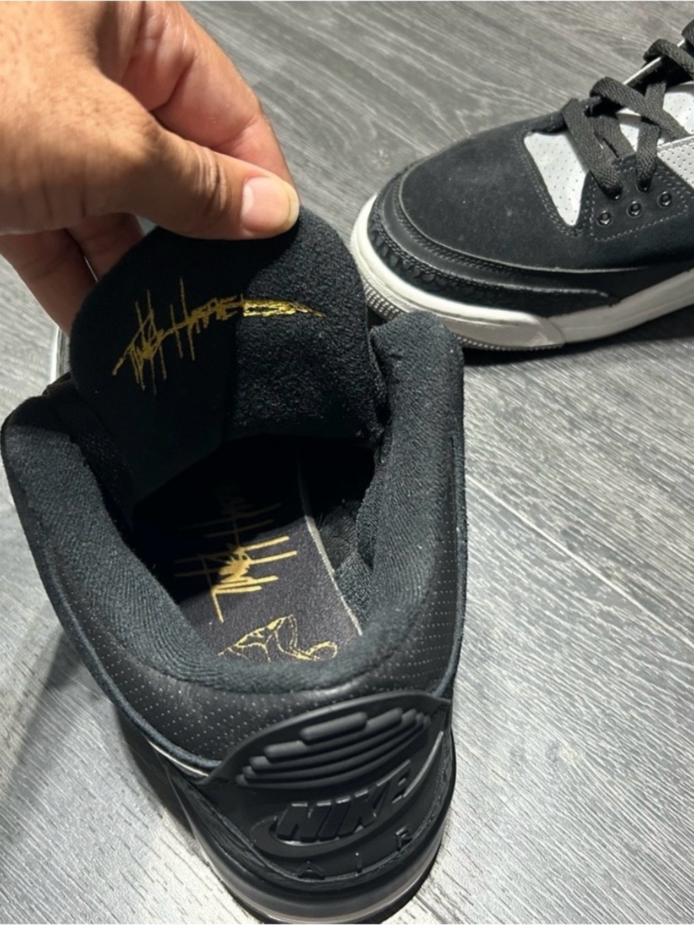 Jordan Retro 3 Tinker Black Cement Gold - Picture 3 of 6